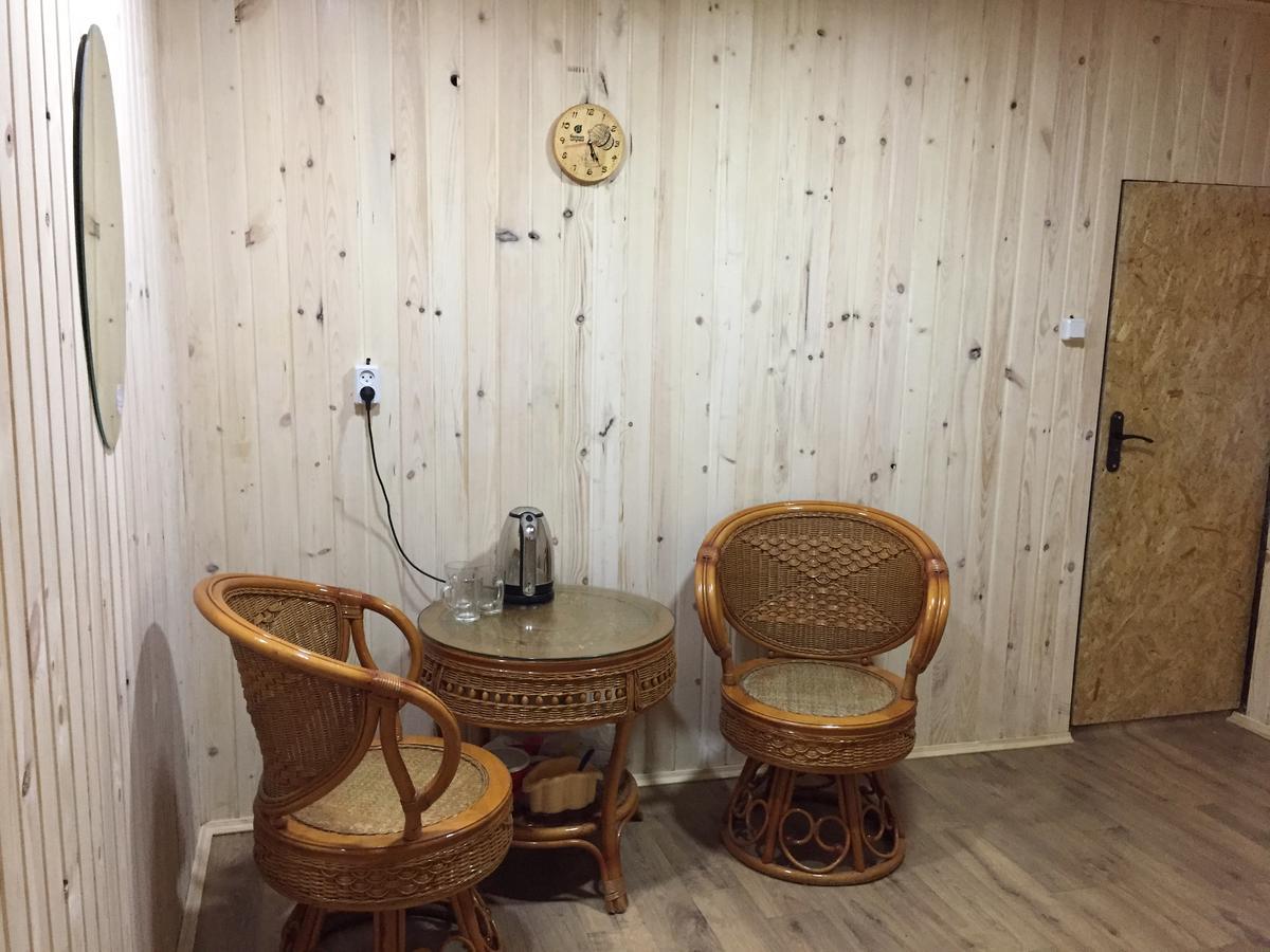 Dionisy Guest House Pizunda Exterior photo
